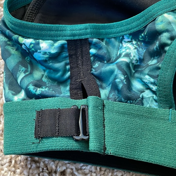 Lole Sports Bra size small - Picture 4 of 7